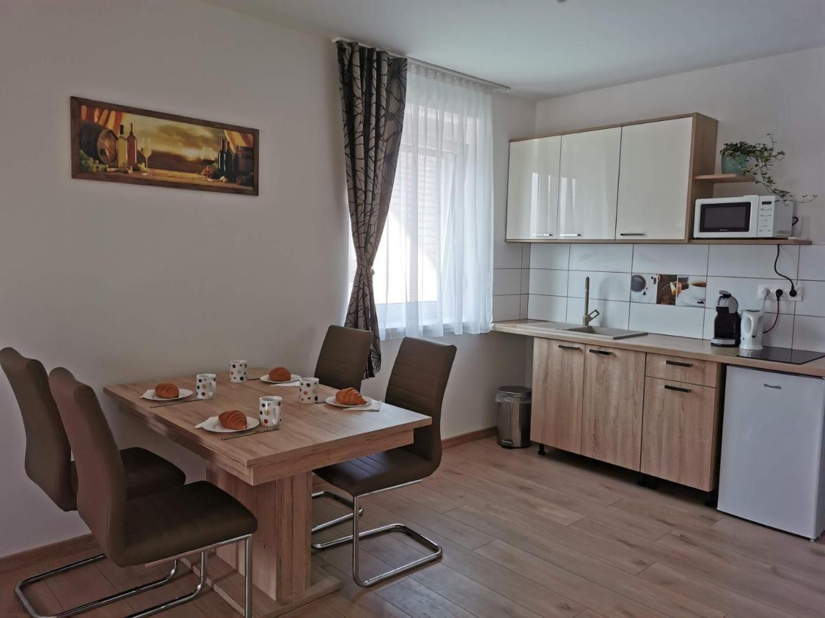 Dália Apartman Tihany Bagian luar foto