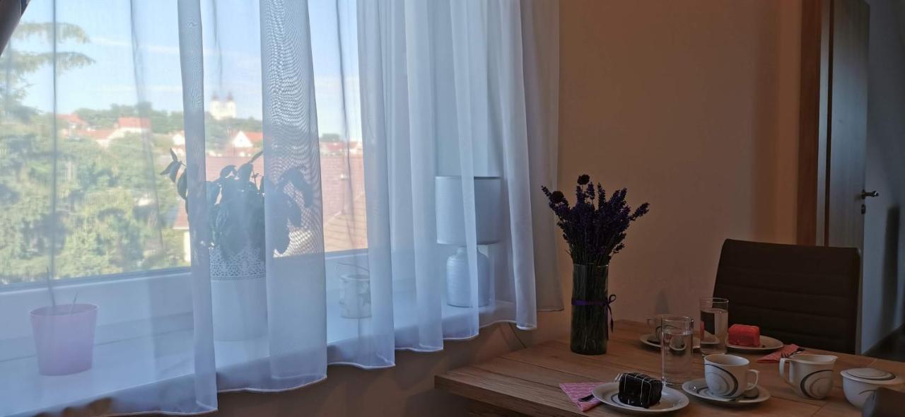 Dália Apartman Tihany Bagian luar foto